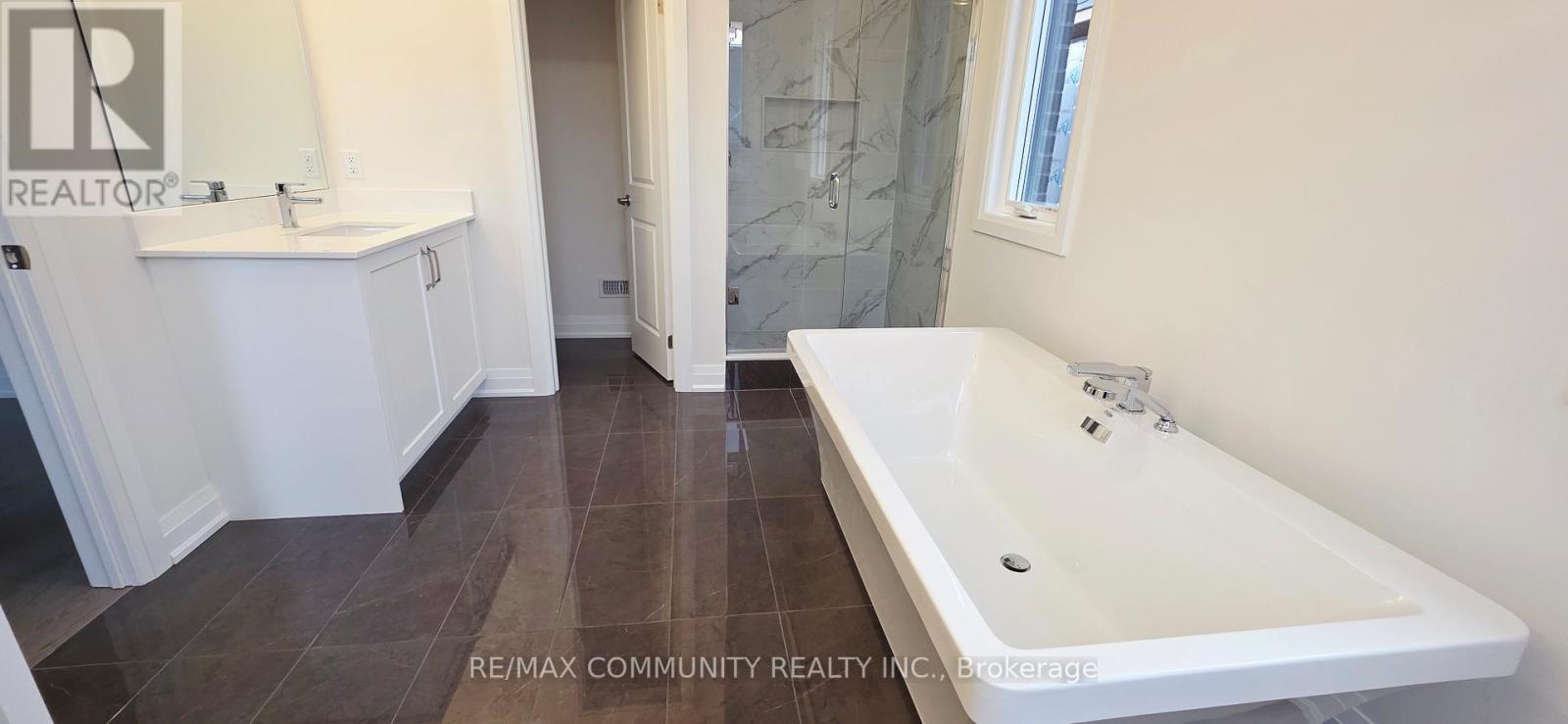 26 Aveena Road, Brampton, ON - Indoor Photo Showing Bathroom