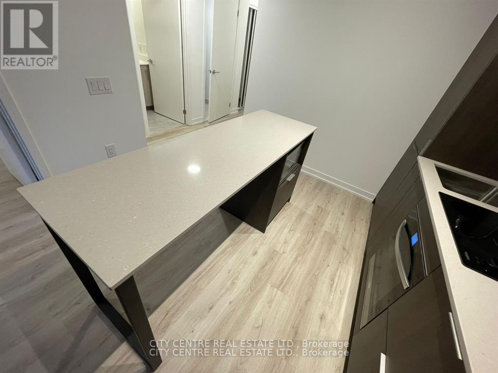 1406 - 395 Square One Drive, Mississauga, ON - Indoor Photo Showing Other Room