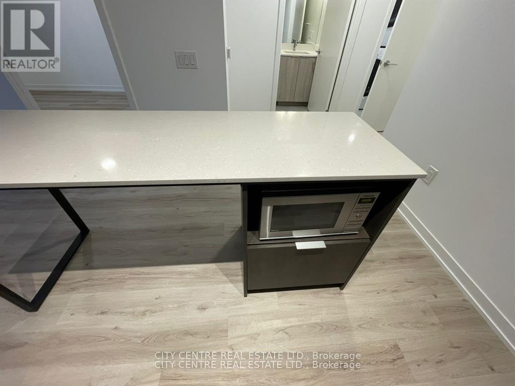 1406 - 395 Square One Drive, Mississauga, ON - Indoor Photo Showing Other Room