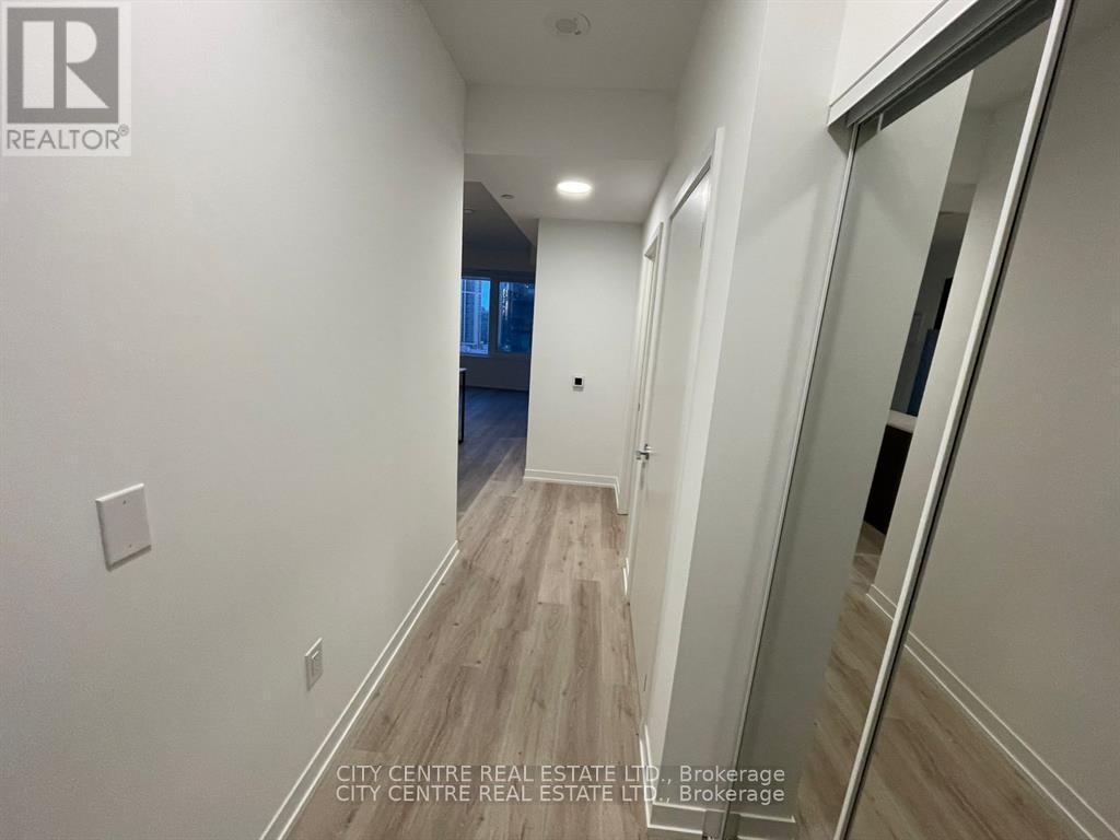 1406 - 395 Square One Drive, Mississauga, ON - Indoor Photo Showing Other Room