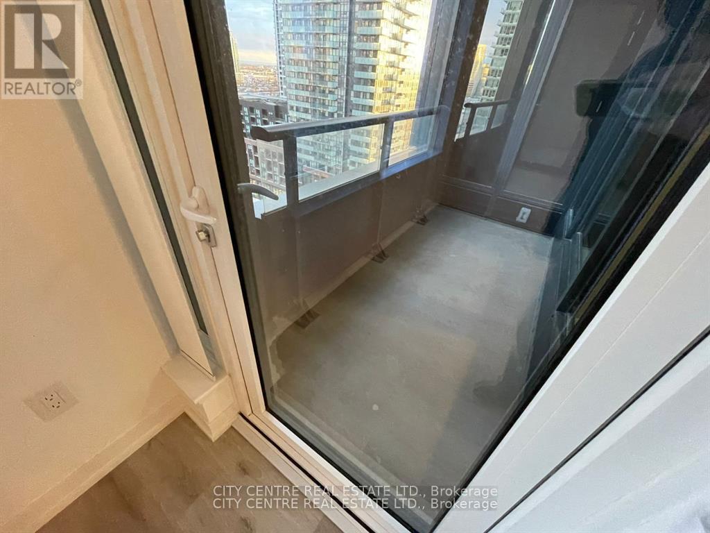 1406 - 395 Square One Drive, Mississauga, ON - Indoor Photo Showing Other Room