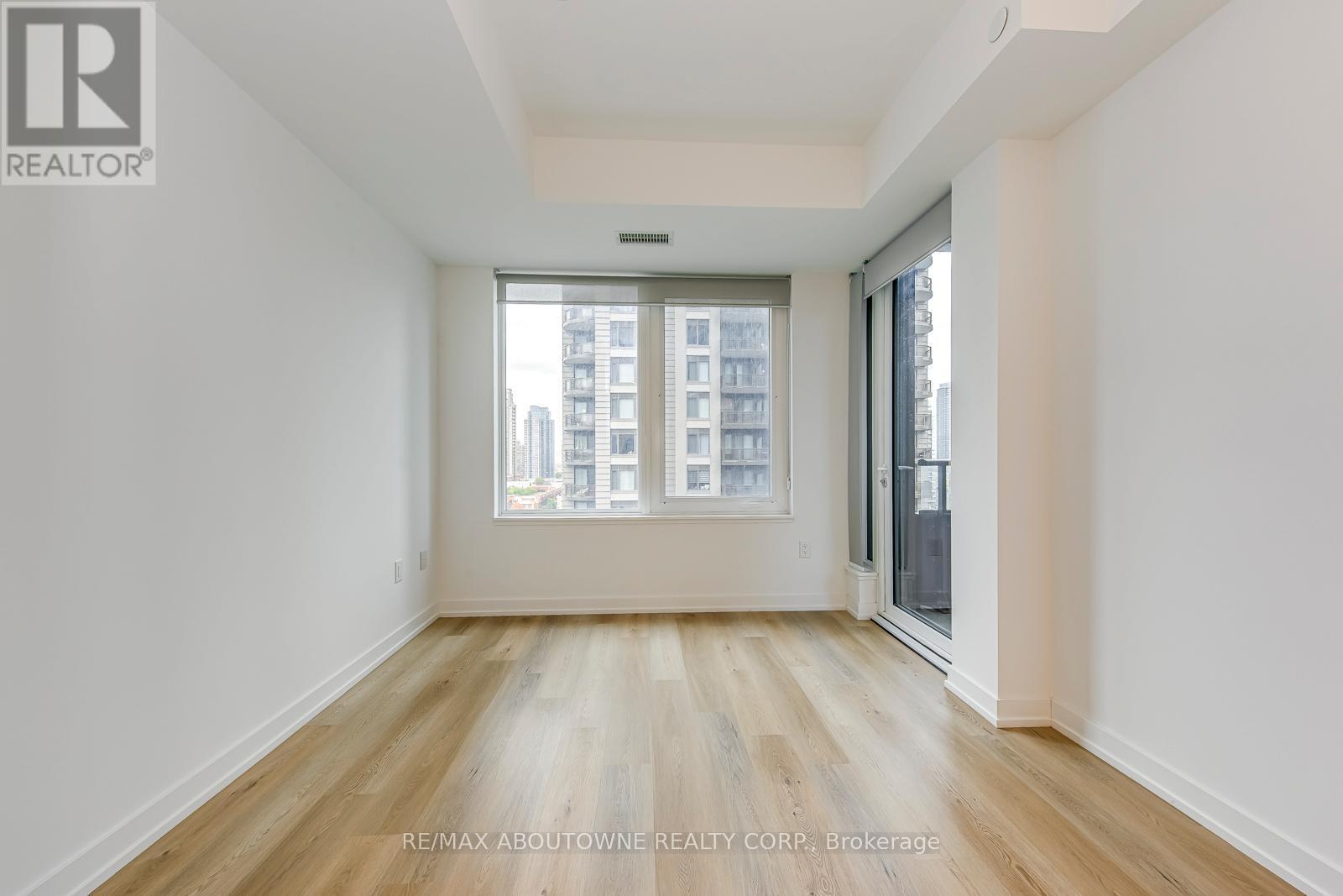 1106 - 395 Square One Drive, Mississauga, ON - Indoor Photo Showing Other Room