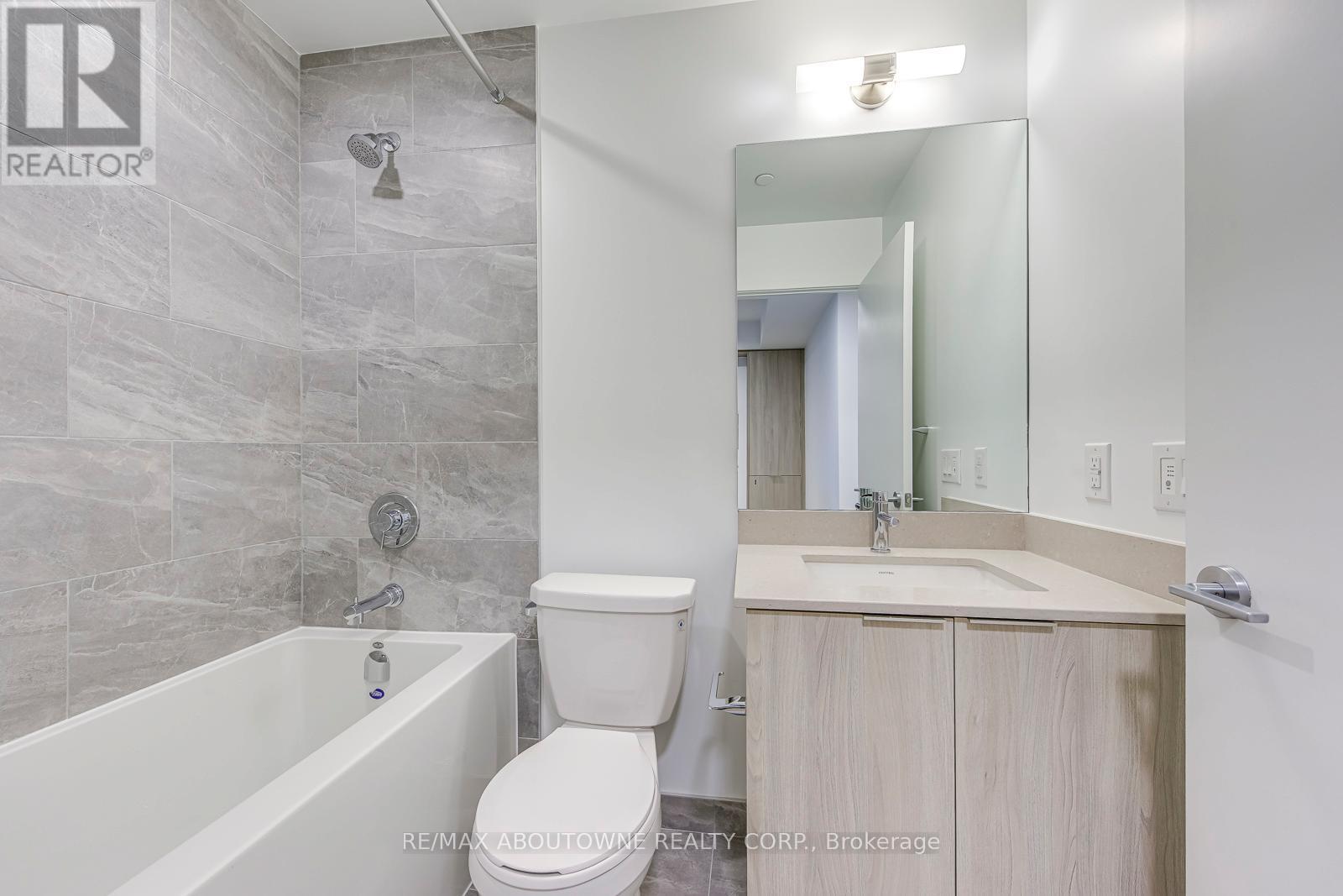 1106 - 395 Square One Drive, Mississauga, ON - Indoor Photo Showing Bathroom