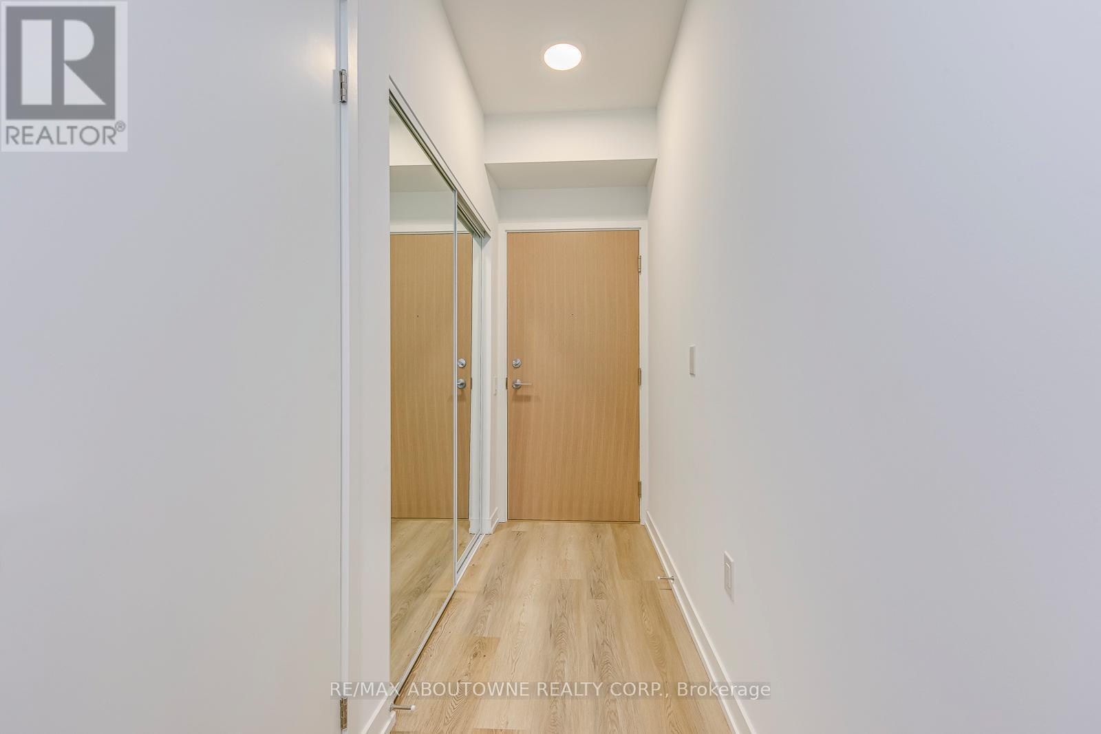 1106 - 395 Square One Drive, Mississauga, ON - Indoor Photo Showing Other Room