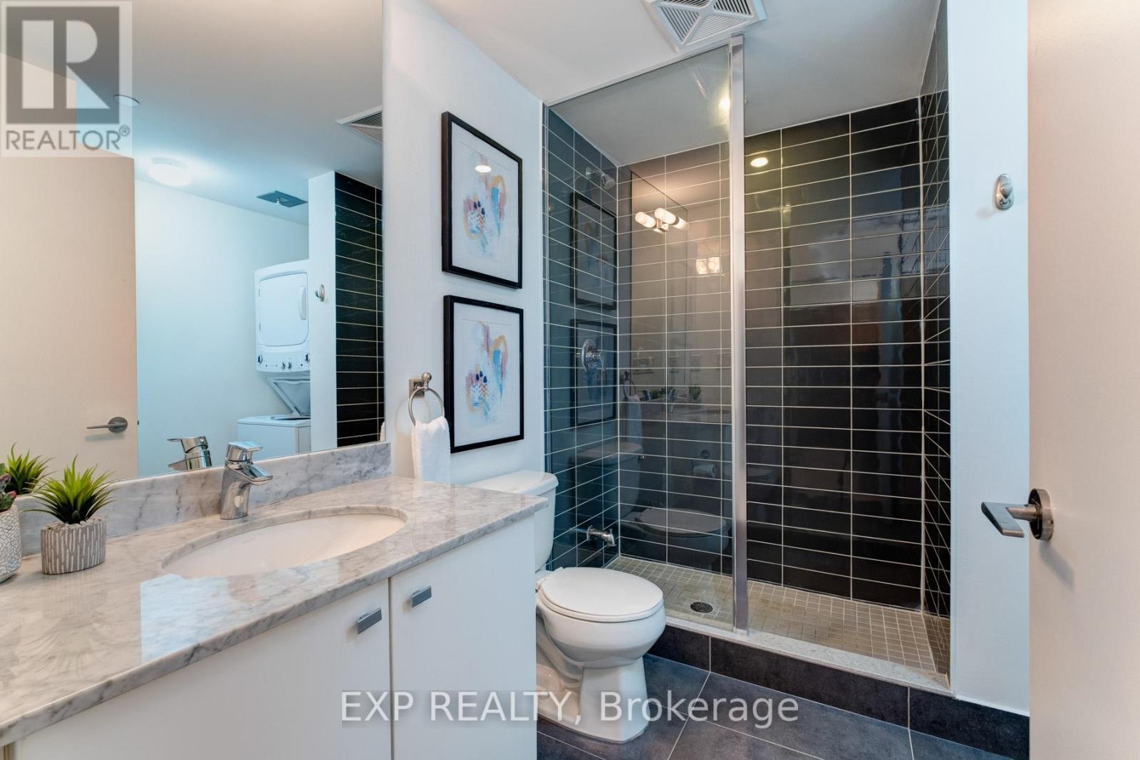 1512 - 69 Lynn Williams Street, Toronto, ON - Indoor Photo Showing Bathroom