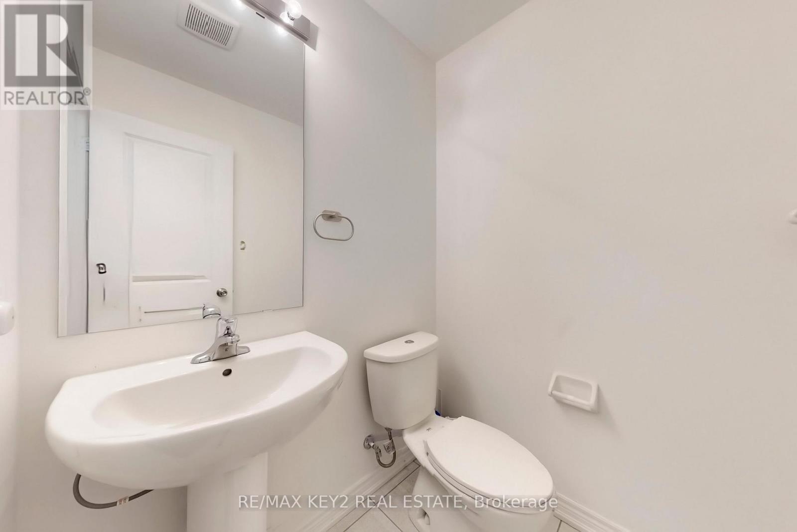 509 Littlewood Lane, Ajax, ON - Indoor Photo Showing Bathroom