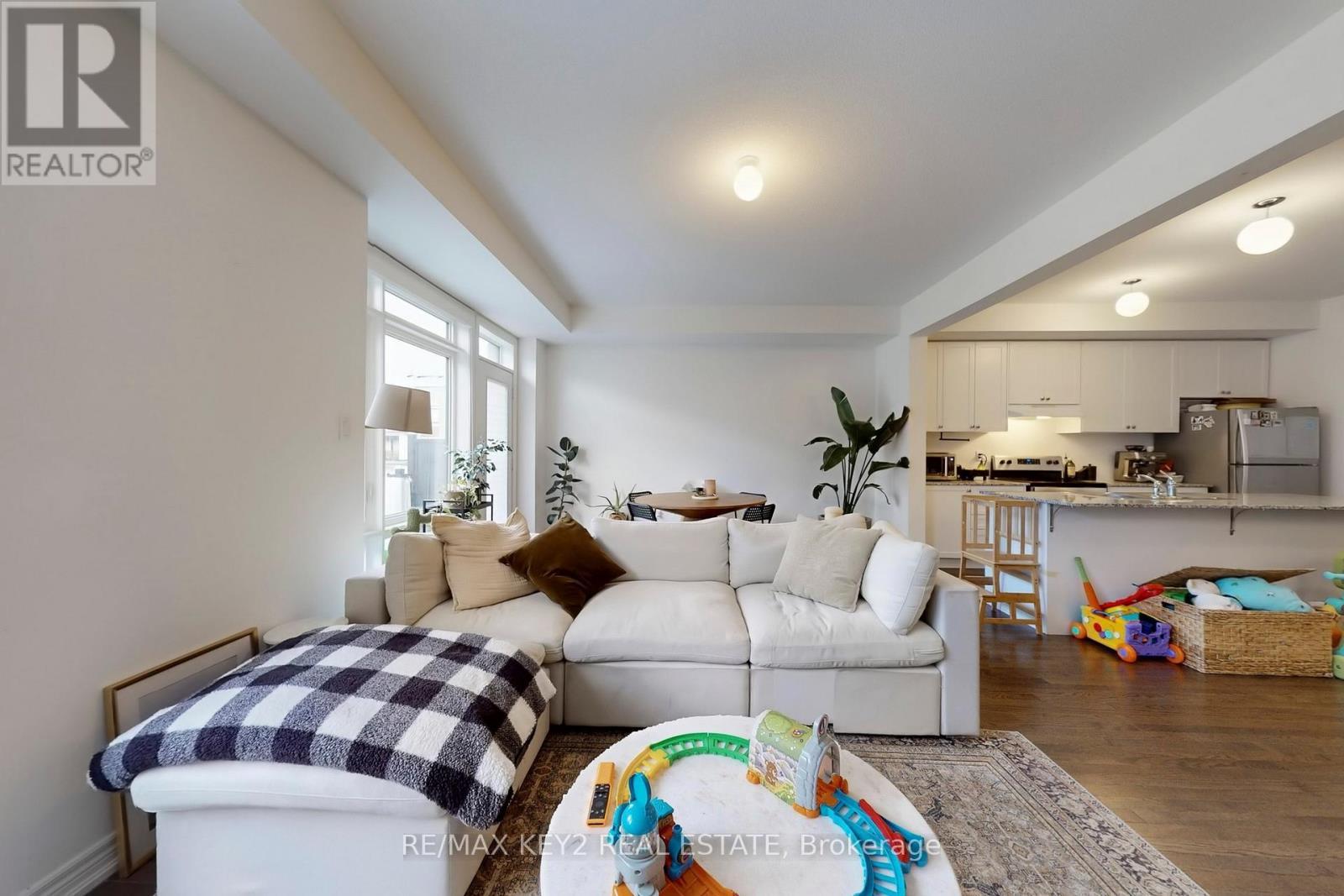 509 Littlewood Lane, Ajax, ON - Indoor