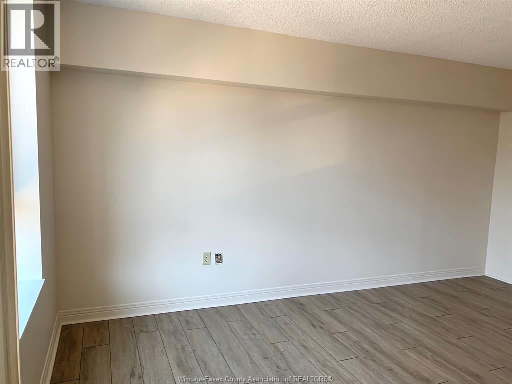 75 Riverside Drive East Unit# 410, Windsor, ON - Indoor Photo Showing Other Room