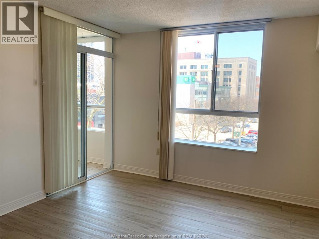 75 Riverside Drive East Unit# 410, Windsor, ON - Indoor Photo Showing Other Room