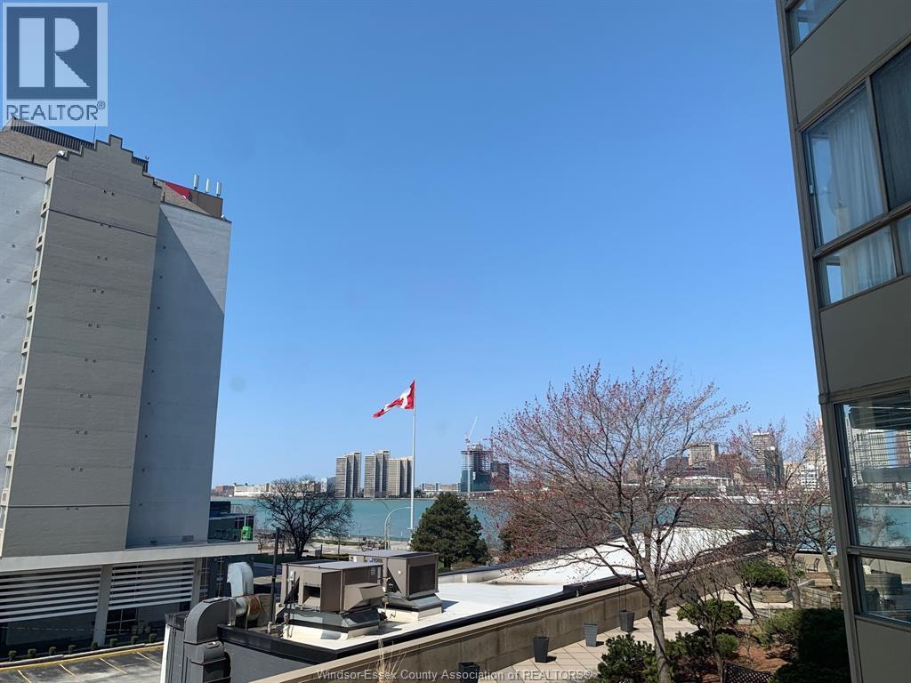 75 Riverside Drive East Unit# 410, Windsor, ON - Outdoor