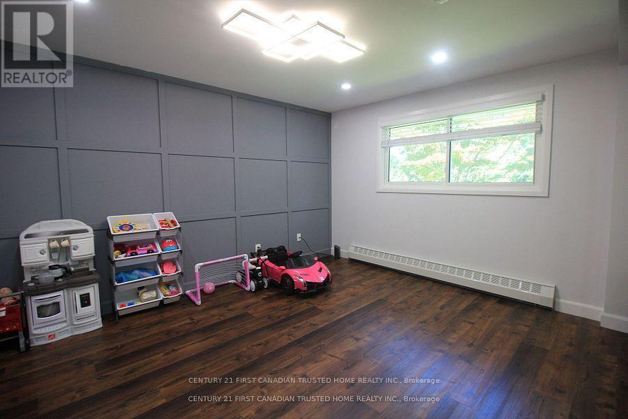 133 Deer Park Circle W, London North (North P), ON