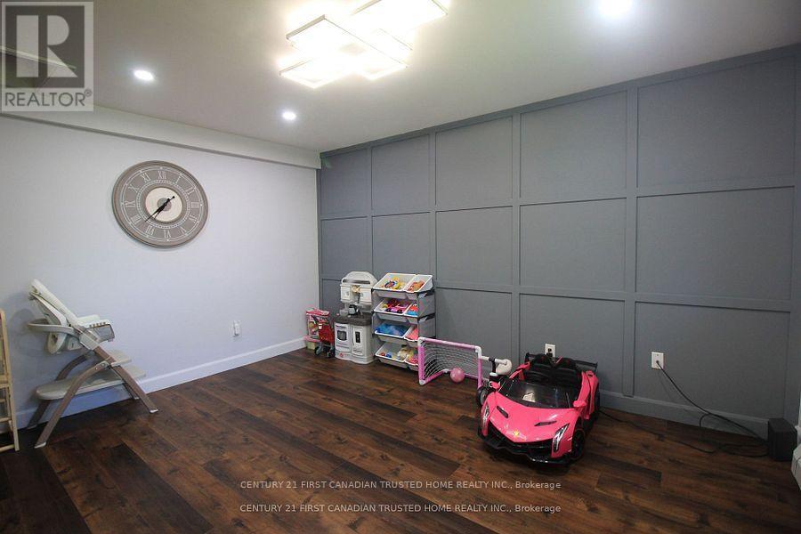 133 Deer Park Circle W, London North (North P), ON