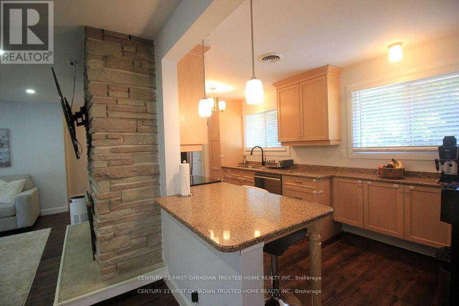 133 Deer Park Circle W, London North (North P), ON