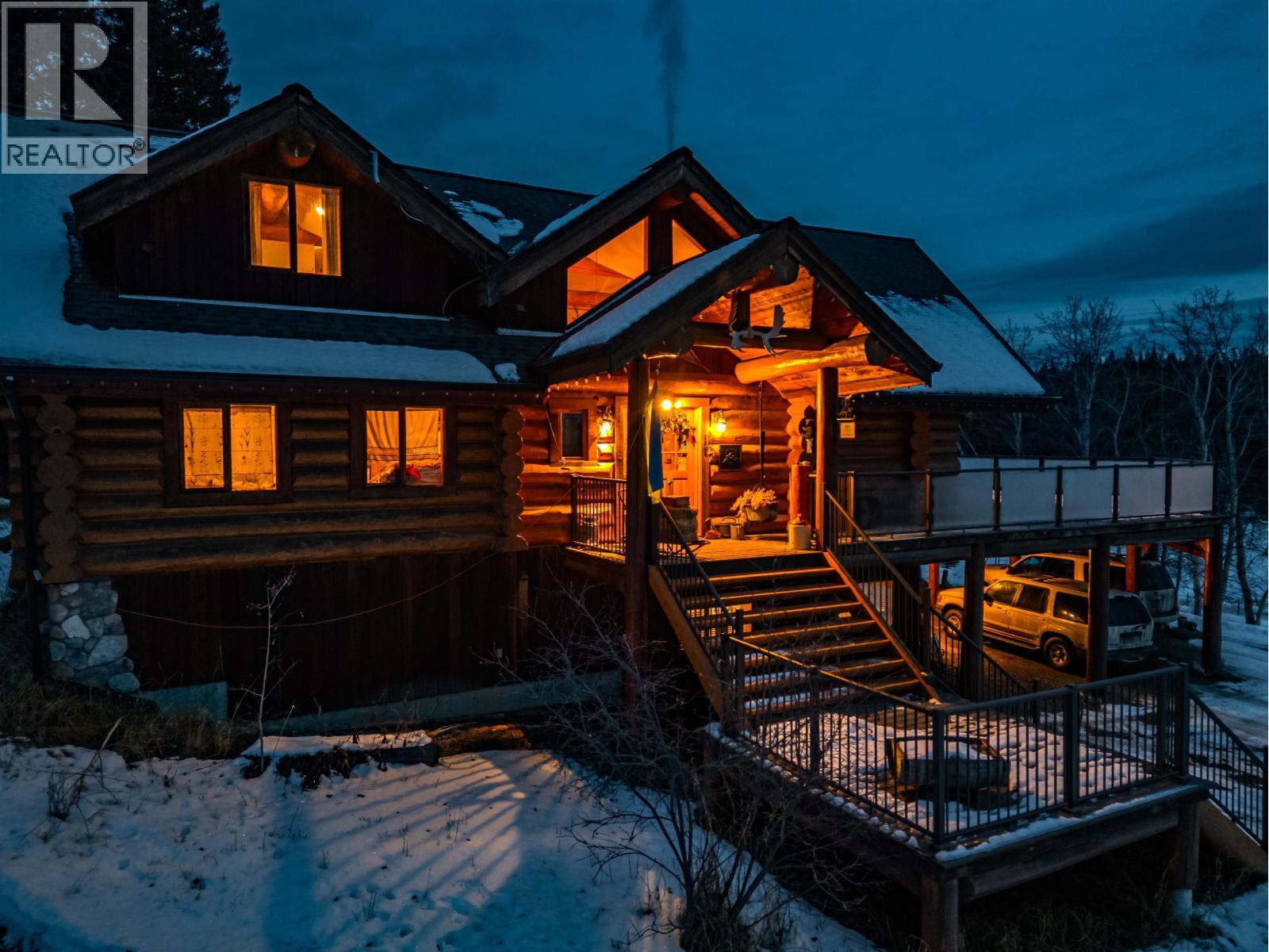 5565 Backvalley Road, 100 Mile House, BC - Outdoor