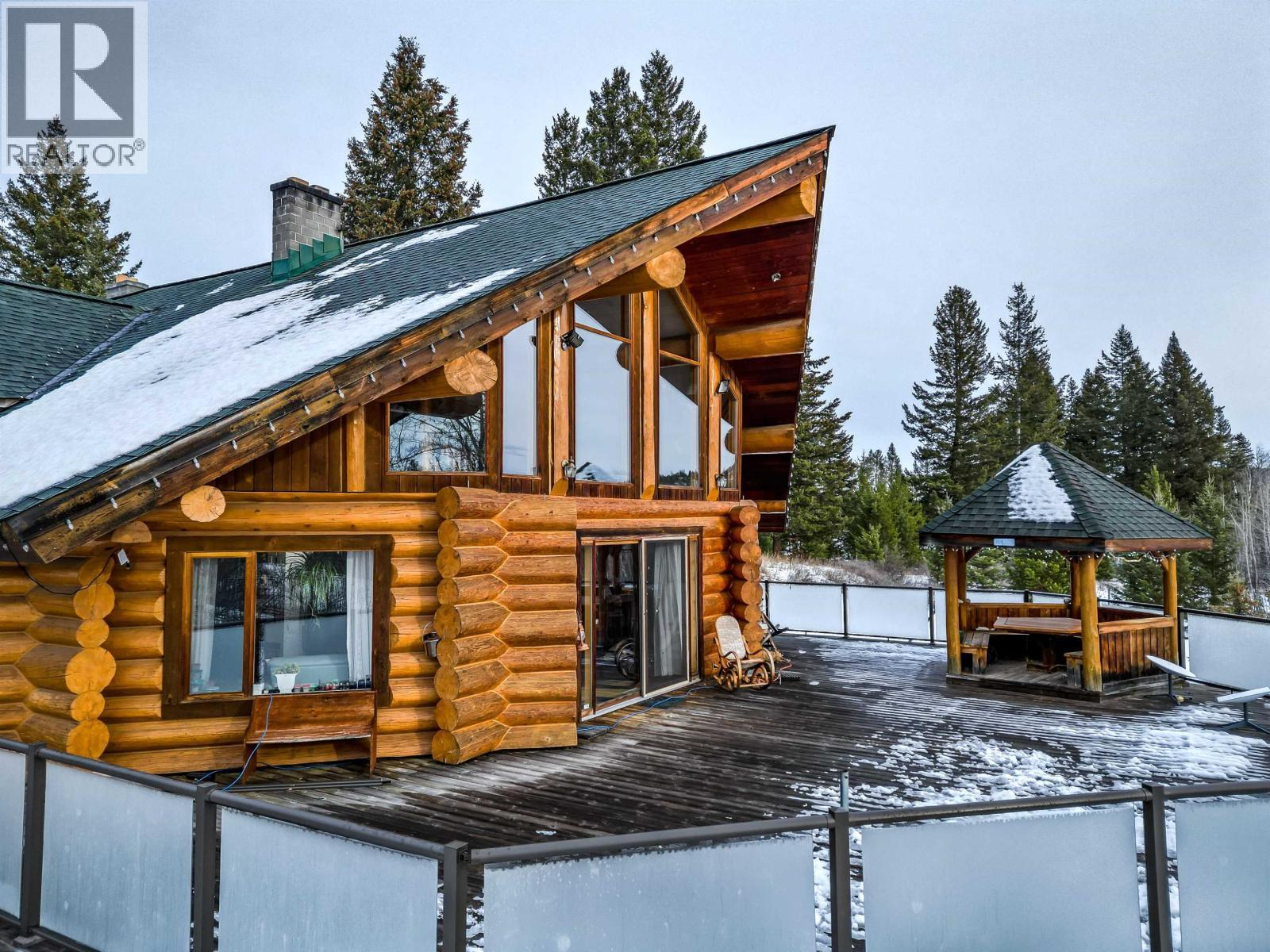 5565 Backvalley Road, 100 Mile House, BC - Outdoor