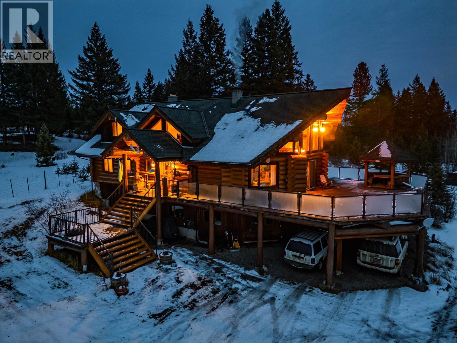 5565 Backvalley Road, 100 Mile House, BC - Outdoor With Deck Patio Veranda