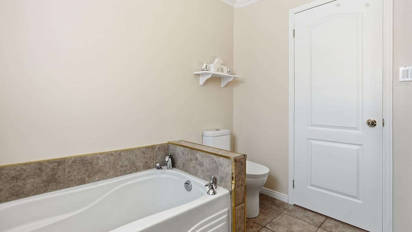 Salle de bains - 795 36E Rue, Saint-Georges, QC - Indoor Photo Showing Bathroom