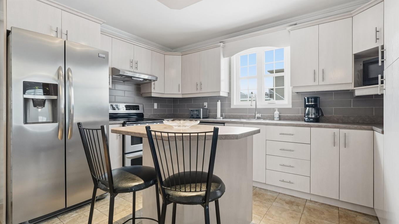 Cuisine - 795 36E Rue, Saint-Georges, QC - Indoor Photo Showing Kitchen