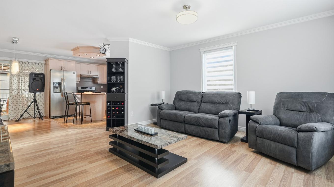 Salon - 795 36E Rue, Saint-Georges, QC - Indoor Photo Showing Living Room