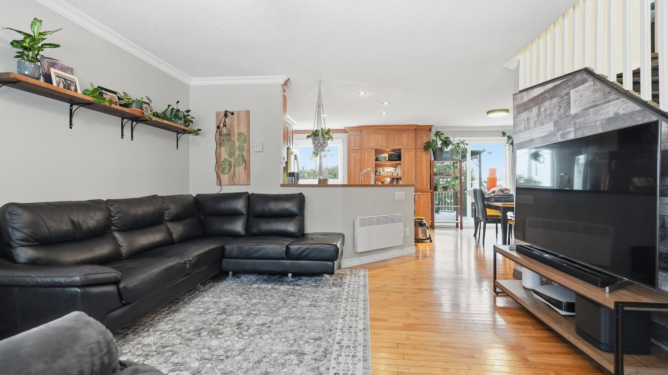 Salon - 7990 6E Avenue, Saint-Georges, QC - Indoor Photo Showing Living Room