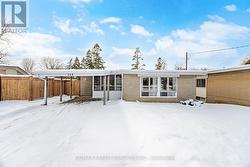 128 HILLCREST DRIVE Whitby, ON L1N 3C2