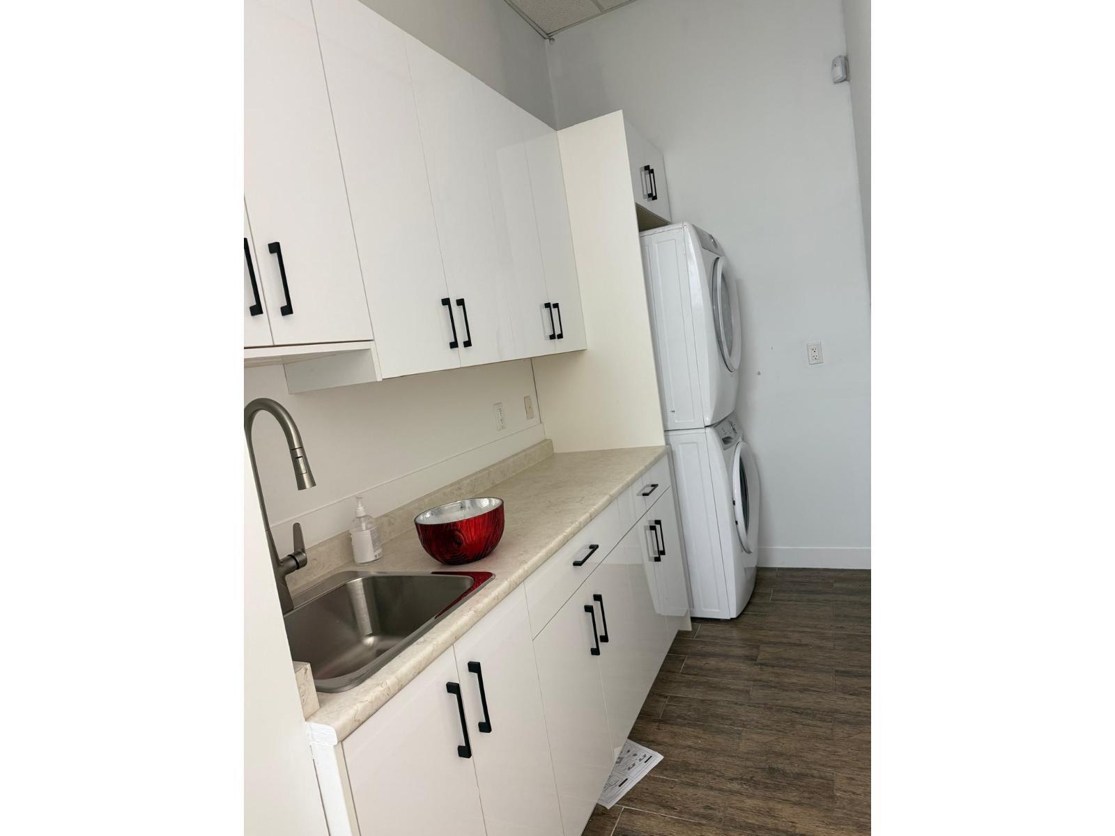 107 7130 120 Street, Surrey, BC