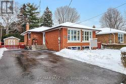 807 ANNES STREET Whitby (Lynde Creek), ON L1N 5K6