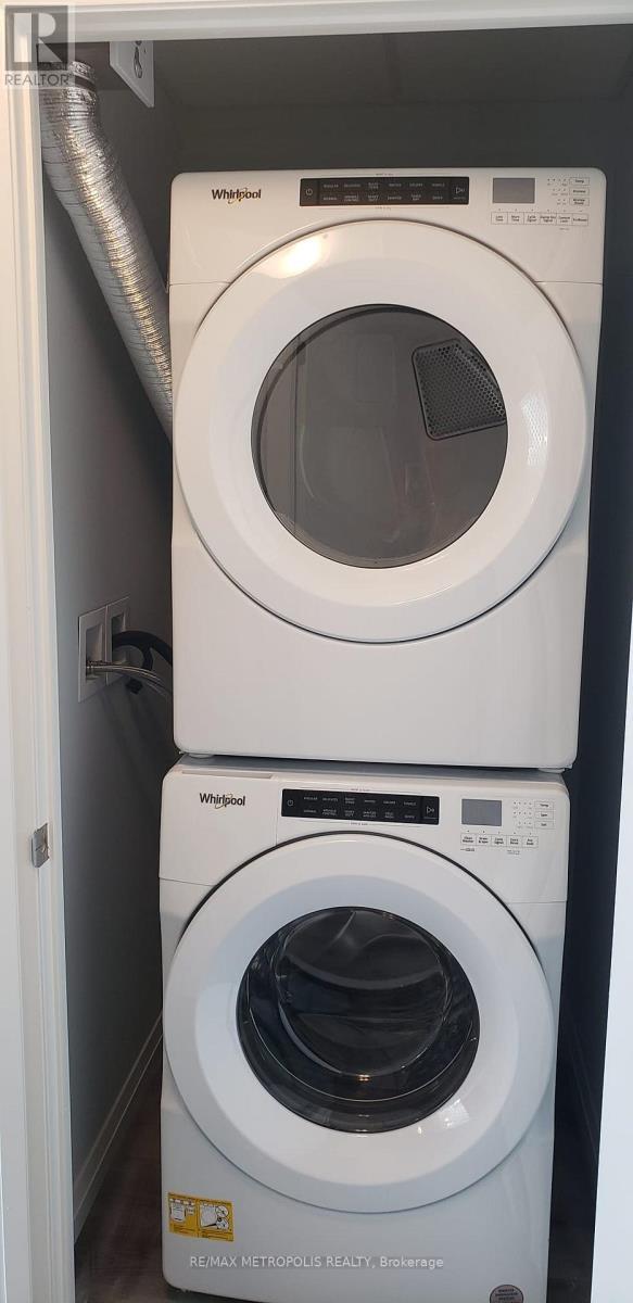 1904 - 108 Garment Street, Kitchener, ON - Indoor Photo Showing Laundry Room
