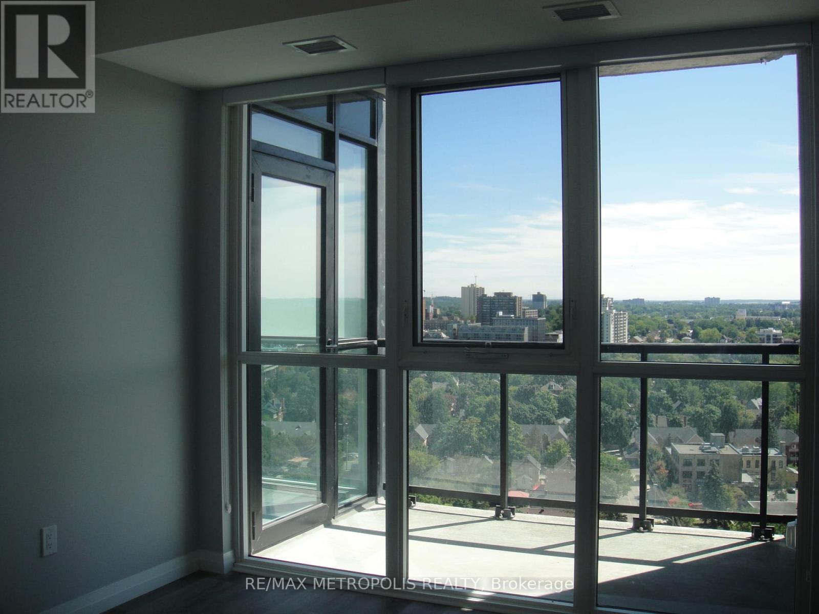 1904 - 108 Garment Street, Kitchener, ON - Indoor Photo Showing Other Room