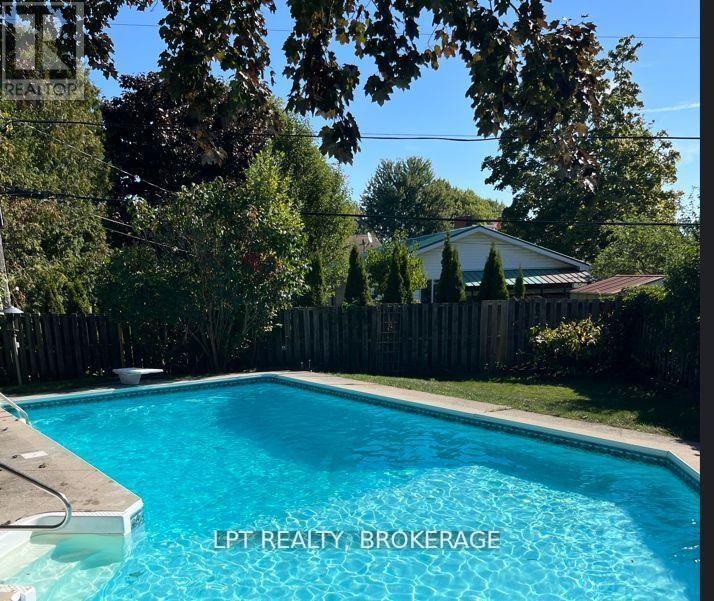 168 Braemar Road, Kingston (City Southwest), ON - Outdoor With In Ground Pool With Backyard
