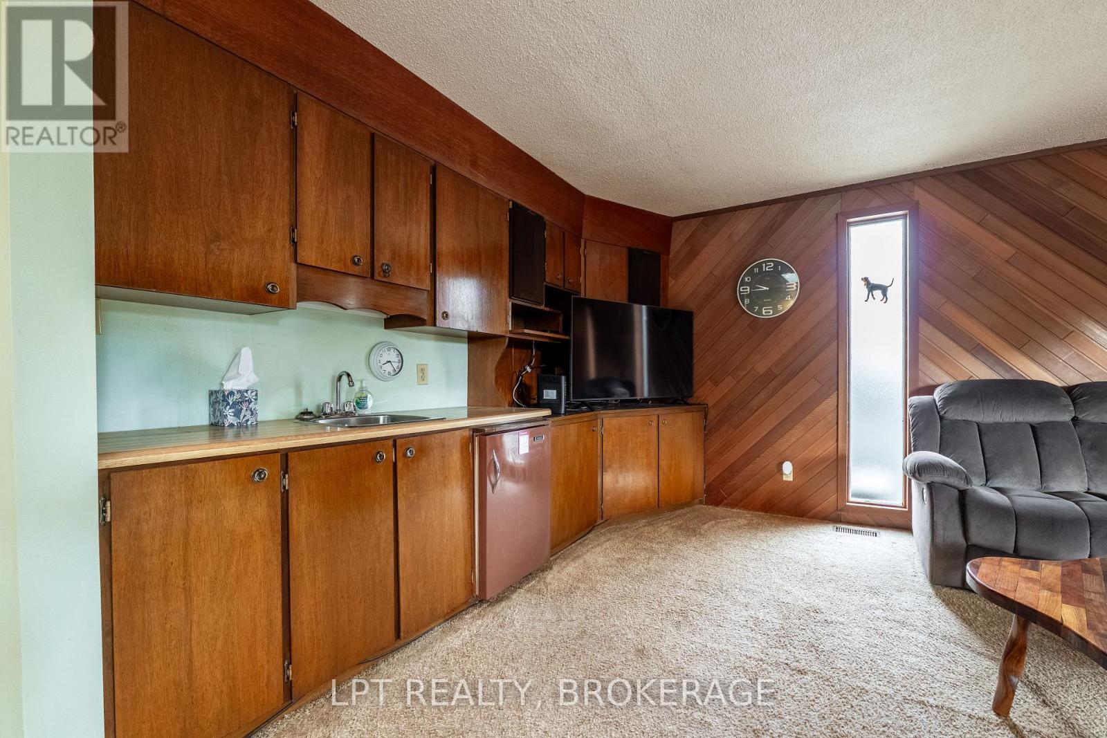 168 Braemar Road, Kingston (City Southwest), ON - Indoor Photo Showing Kitchen
