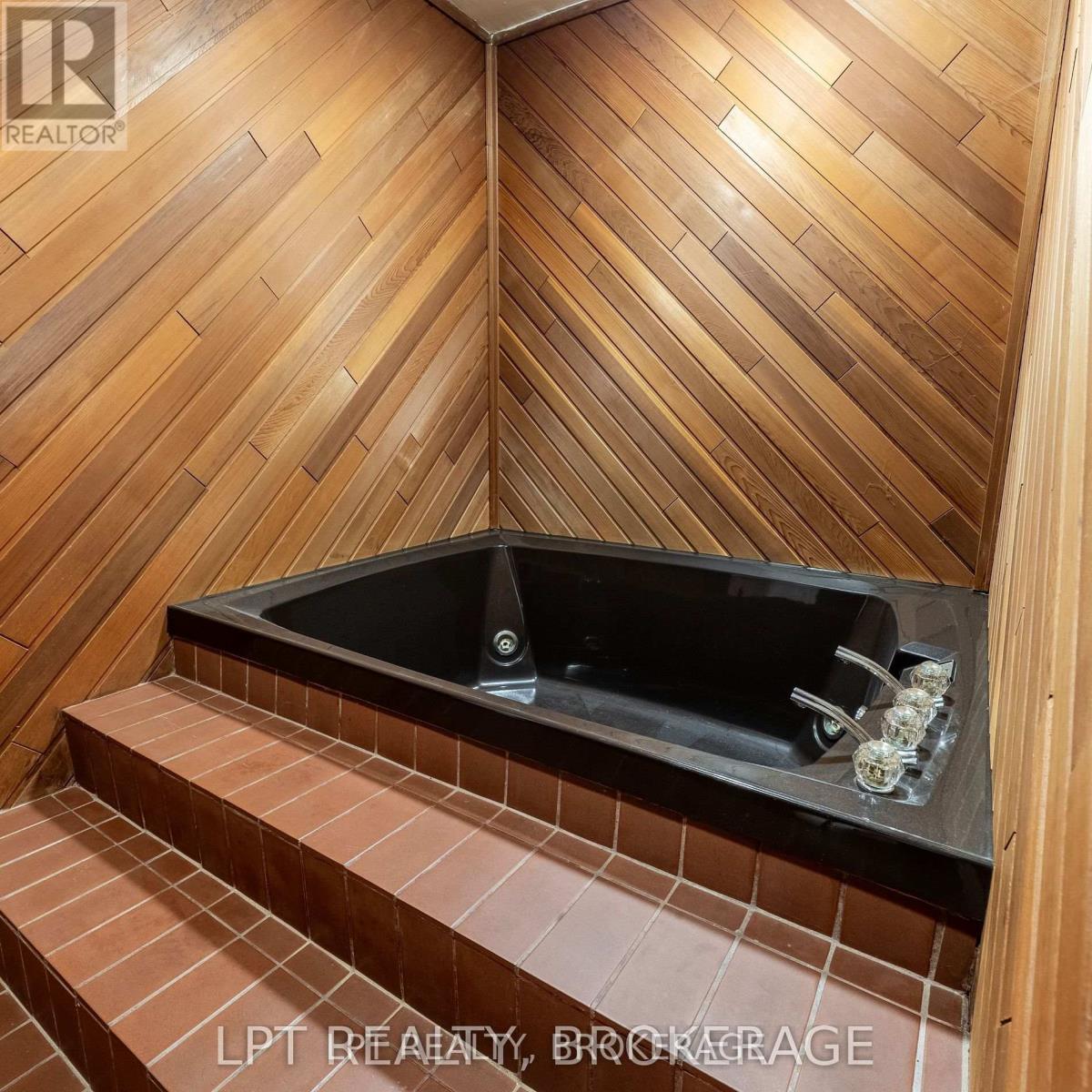 168 Braemar Road, Kingston (City Southwest), ON - Indoor Photo Showing Other Room