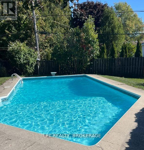 168 Braemar Road, Kingston (City Southwest), ON - Outdoor With In Ground Pool With Backyard