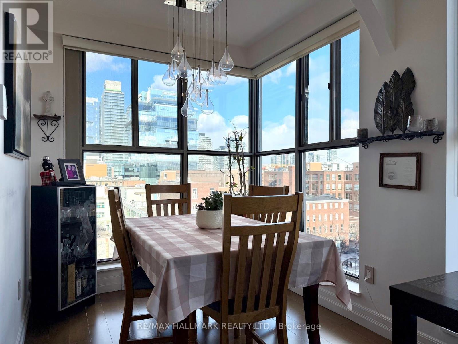 927 - 65 Scadding Avenue, Toronto, ON - Indoor Photo Showing Dining Room