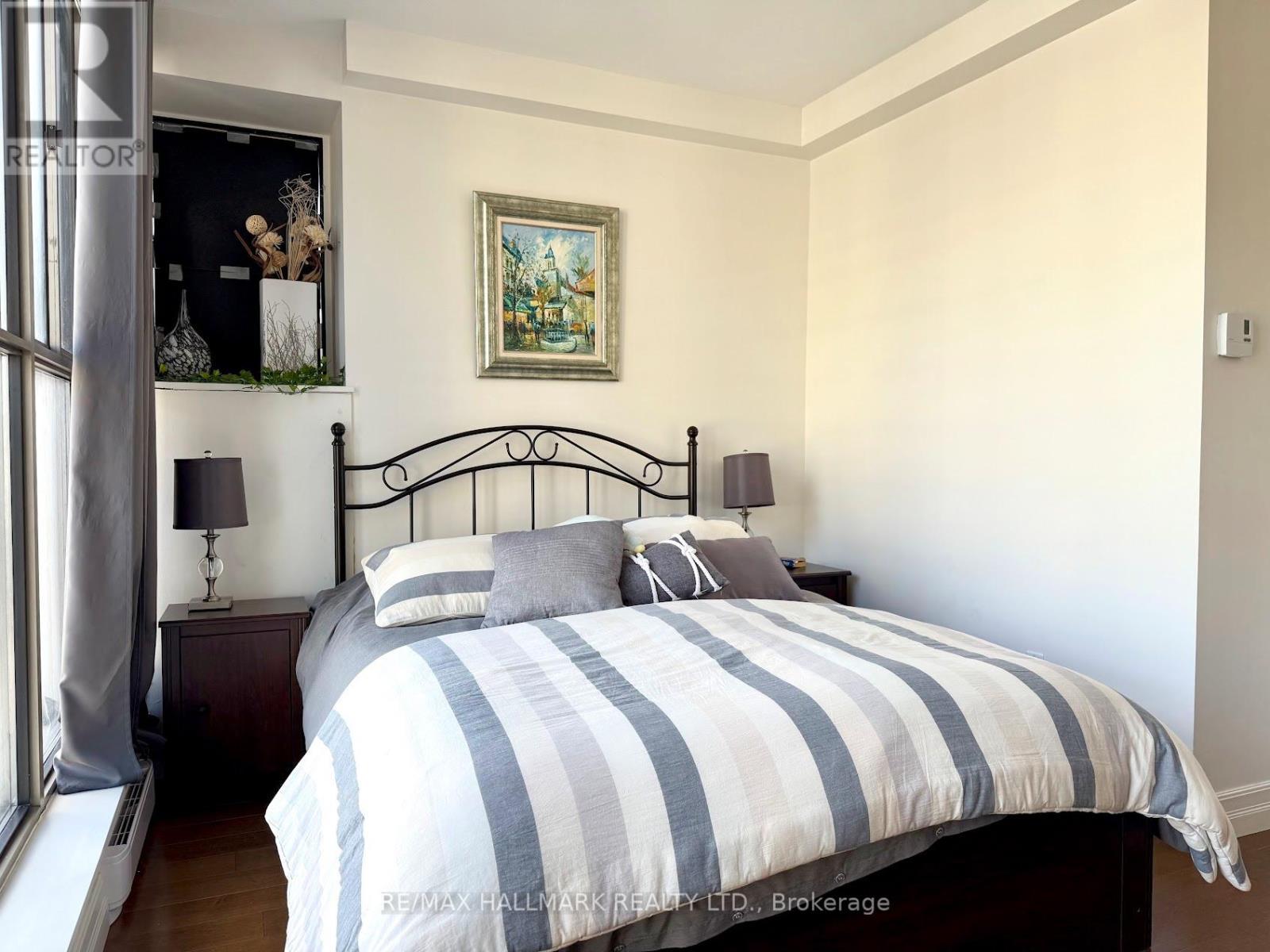 927 - 65 Scadding Avenue, Toronto, ON - Indoor Photo Showing Bedroom