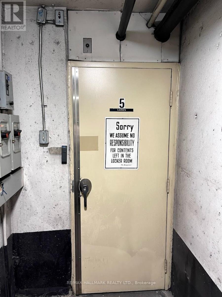 927 - 65 Scadding Avenue, Toronto, ON - Indoor