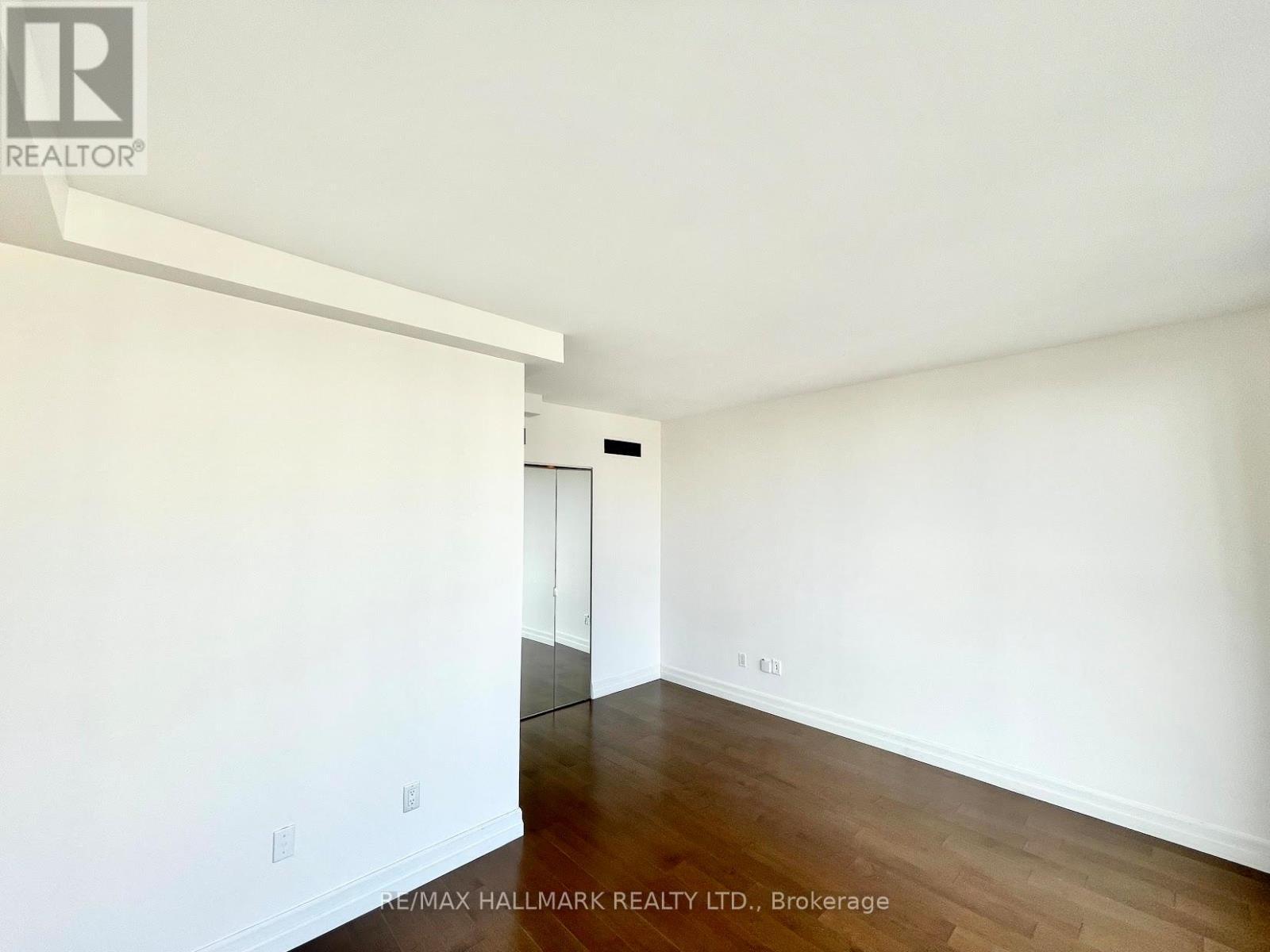 927 - 65 Scadding Avenue, Toronto, ON - Indoor Photo Showing Other Room