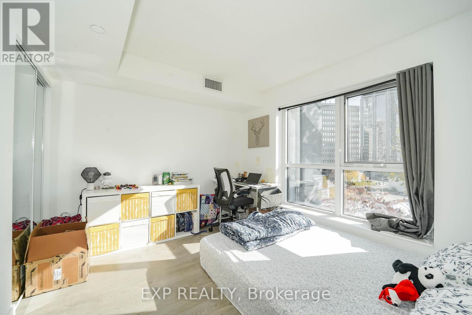 308A - 7 Mabelle Avenue, Toronto, ON - Indoor