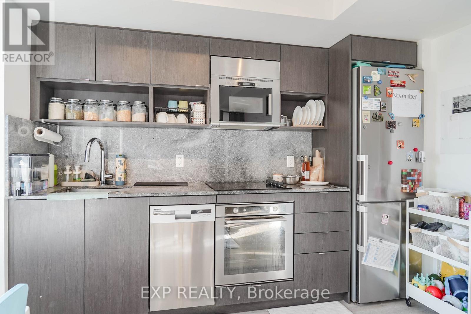 308A - 7 Mabelle Avenue, Toronto, ON - Indoor Photo Showing Kitchen With Upgraded Kitchen