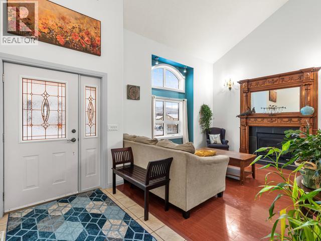 40 Stope Way, Whitehorse, YT - Indoor With Fireplace