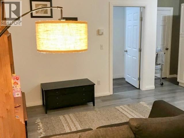 40 Stope Way, Whitehorse, YT - Indoor Photo Showing Other Room