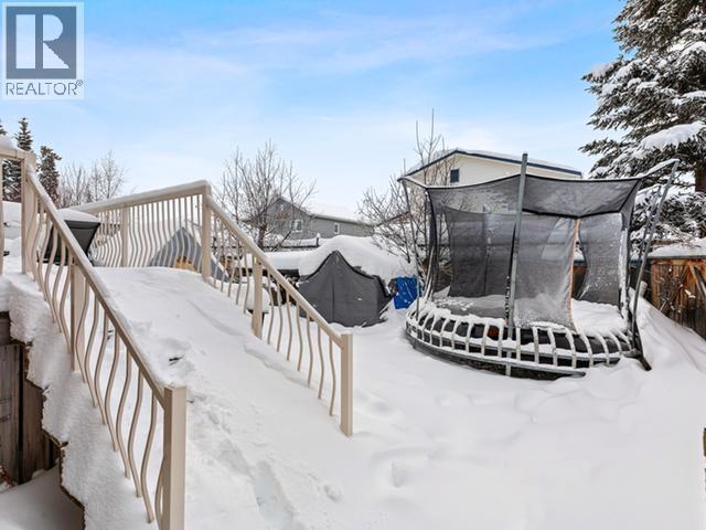 40 Stope Way, Whitehorse, YT - Outdoor