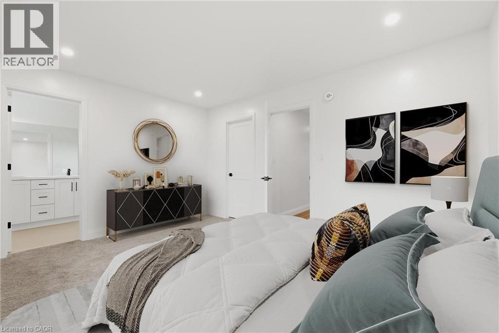 135 Pugh Street, Milverton, ON - Indoor Photo Showing Bedroom