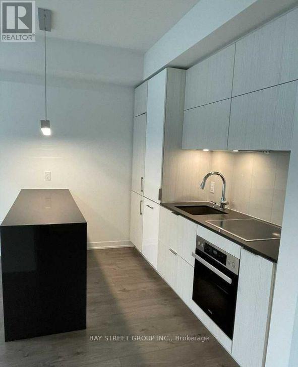 914 - 20 Richardson Street, Toronto, ON - Indoor Photo Showing Kitchen