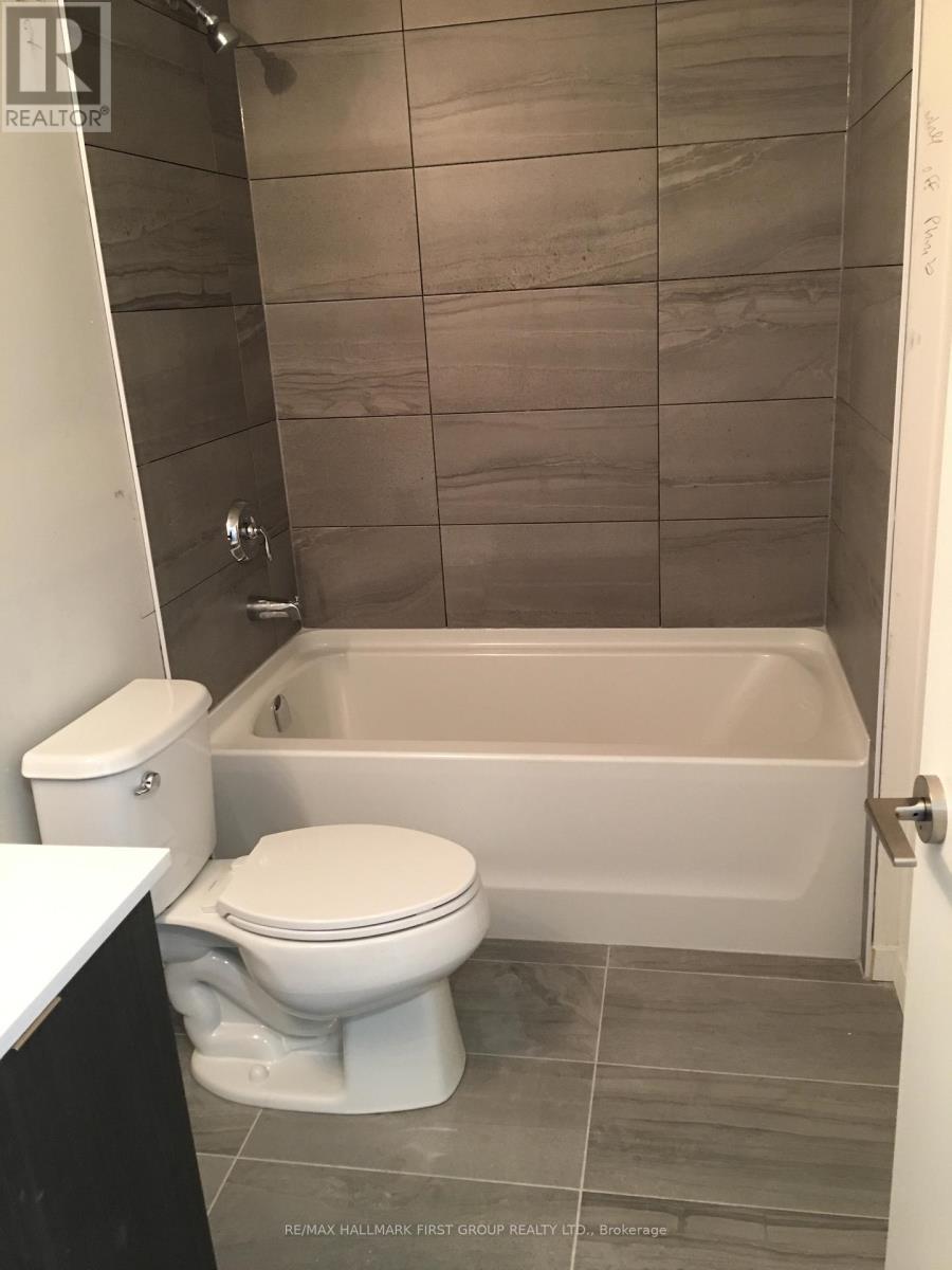 705 - 3237 Bayview Avenue, Toronto, ON - Indoor Photo Showing Bathroom
