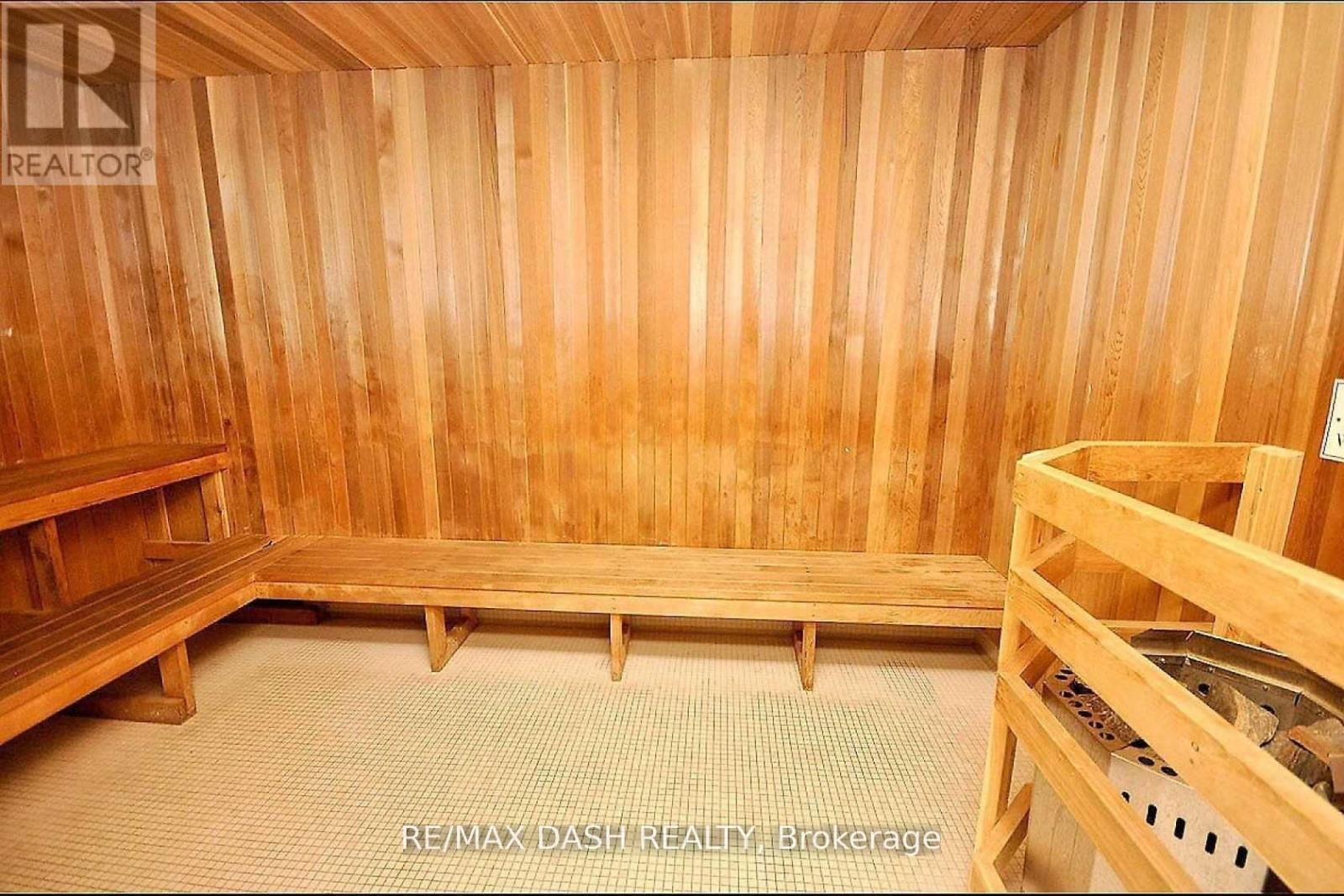 2728 - 700 Humberwood Boulevard, Toronto, ON - Indoor Photo Showing Other Room