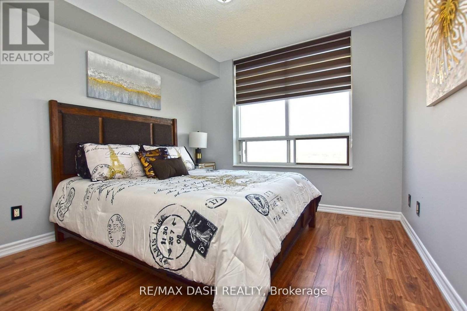 2728 - 700 Humberwood Boulevard, Toronto, ON - Indoor Photo Showing Bedroom