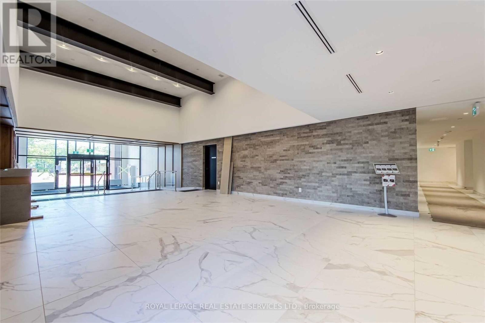 106 - 2300 St Clair Avenue W, Toronto, ON - Indoor Photo Showing Other Room