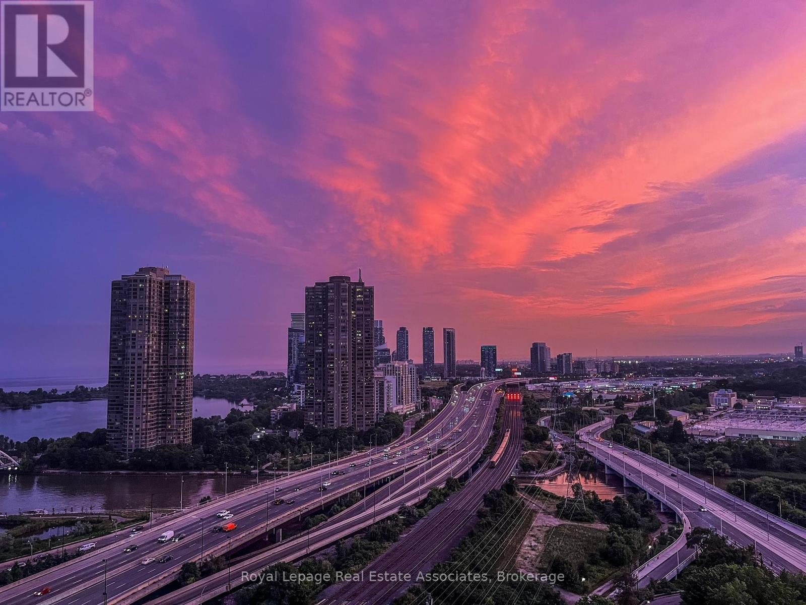 2206 - 105 The Queensway, Toronto, ON - Outdoor With View