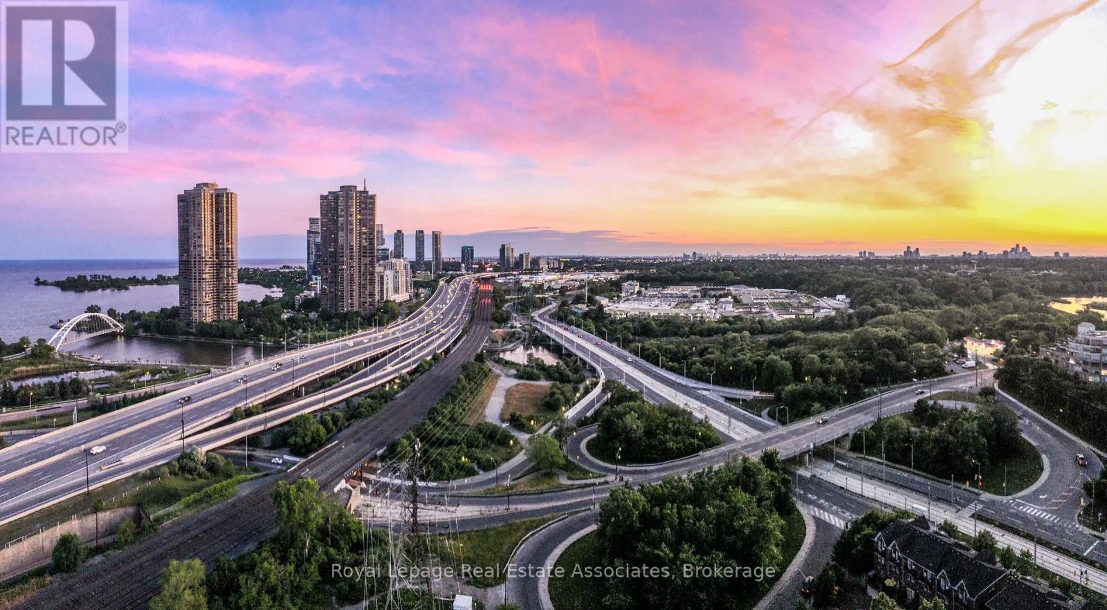 2206 - 105 The Queensway, Toronto, ON - Outdoor With View